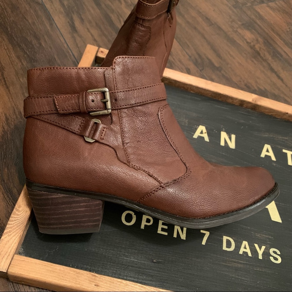 Naturalizer N5 Contour Booties